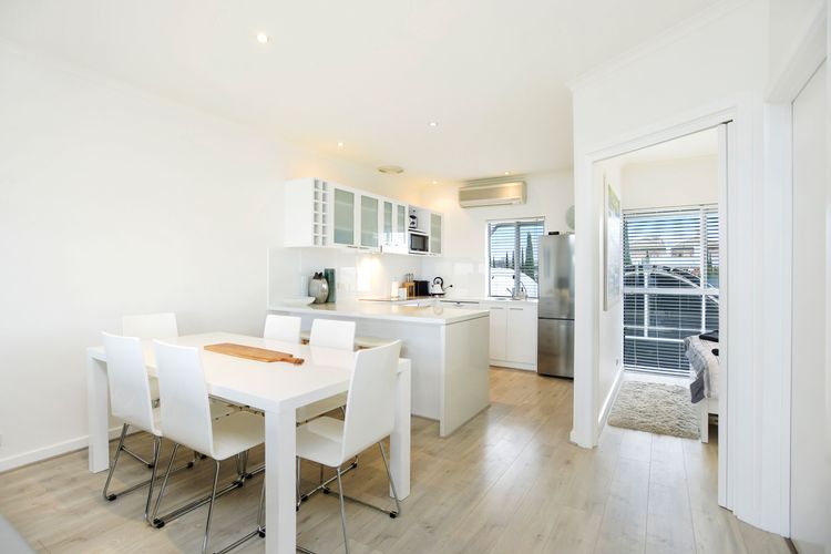 Wonderful Central Location Sea Views