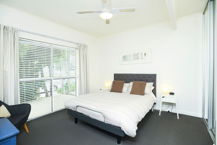 Wonderful Central Location Sea Views