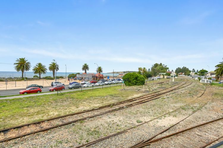 Relax in Style Comfort