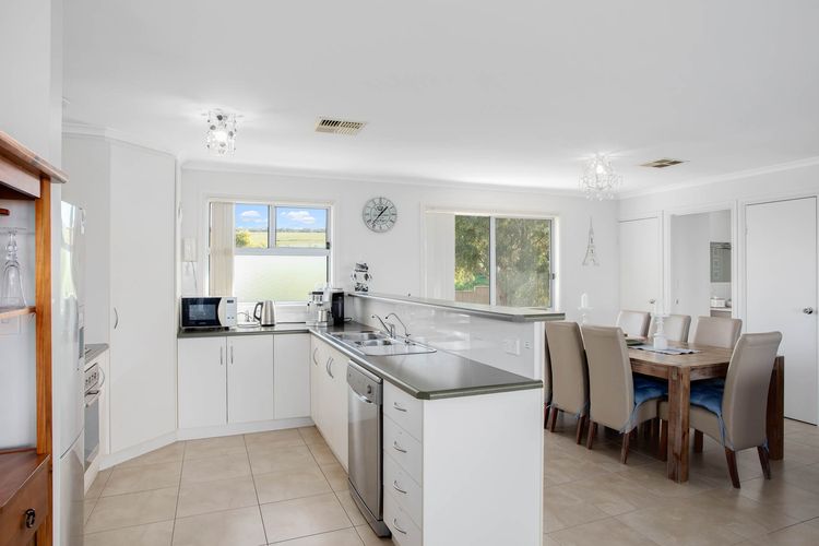 Moet Escape in Style