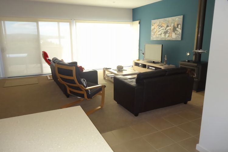 Ultra Chic Sophisticated Stylish Living