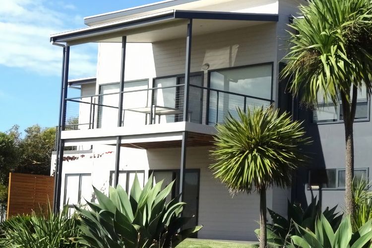 Ultra Chic Sophisticated Stylish Living