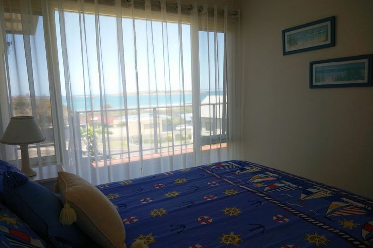 Lovely Unit with Glorious Sea Views