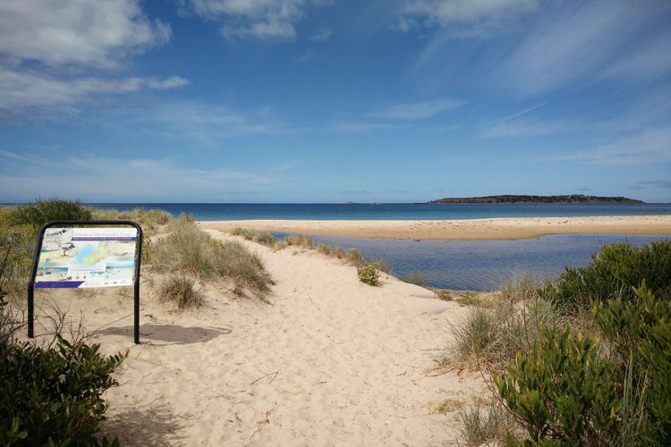 Lovely Unit with Glorious Sea Views