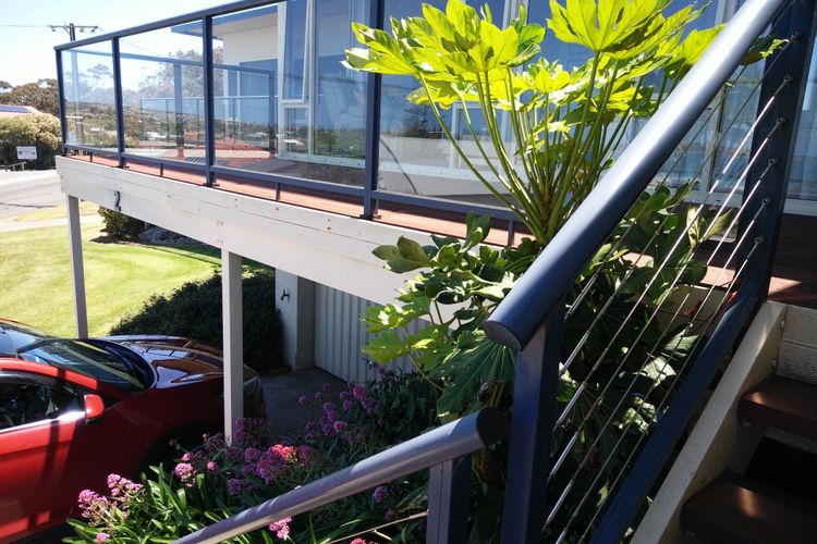 Lovely Unit with Glorious Sea Views