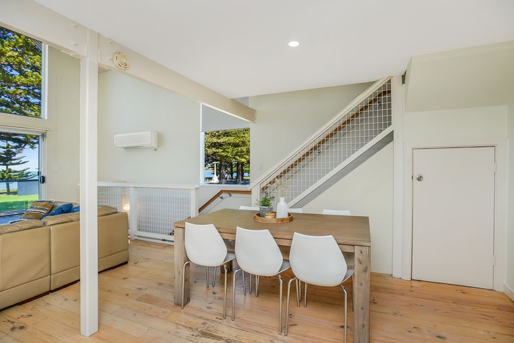 Pine Beach Villa Fabulous Sea Views