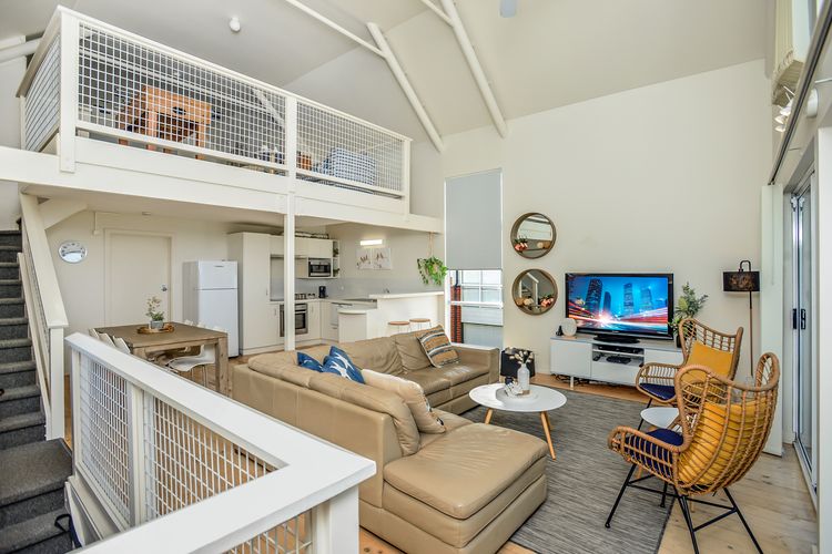 Pine Beach Villa Fabulous Sea Views