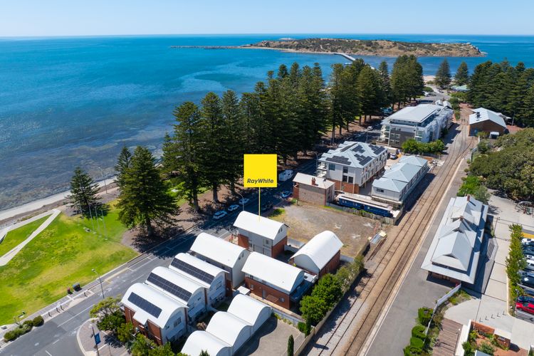 Pine Beach Villa Fabulous Sea Views