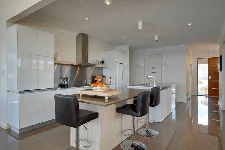 Luxury Accommodation with Breathtaking Sea Views