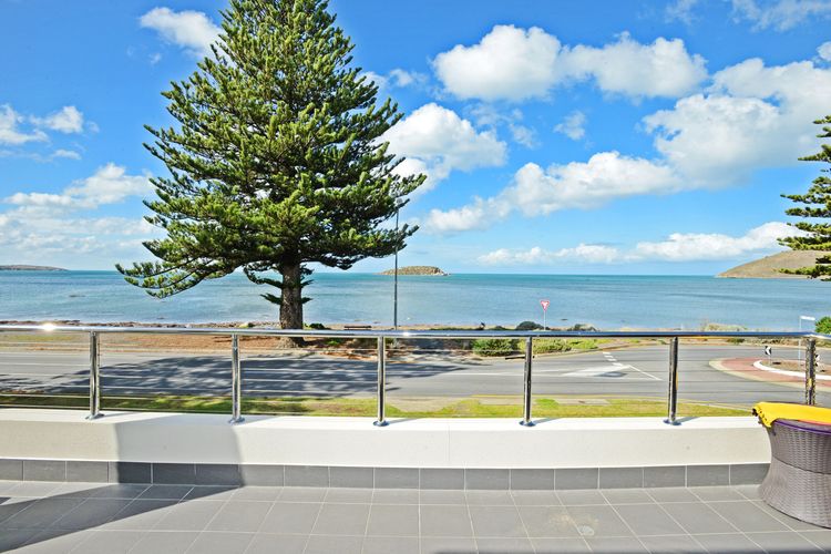 Luxury and Beachfront on Franklin