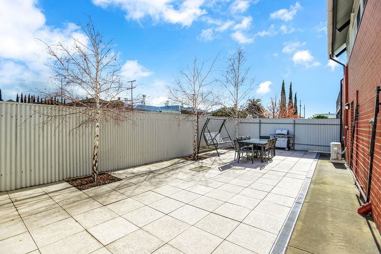 Fantastic Beachside Townhouse