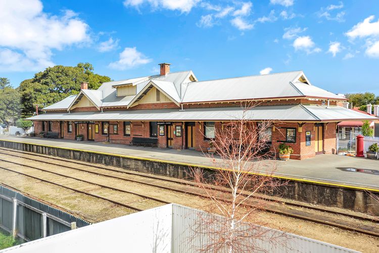 Fantastic Beachside Townhouse