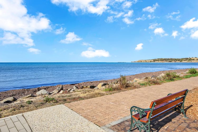 Fantastic Beachside Townhouse
