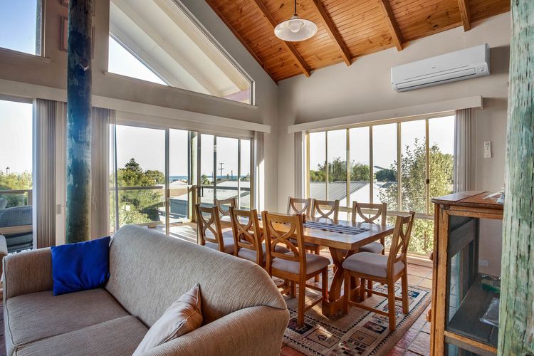 11 Ellensford Terrace