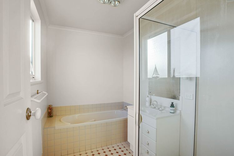 11 Ellensford Terrace