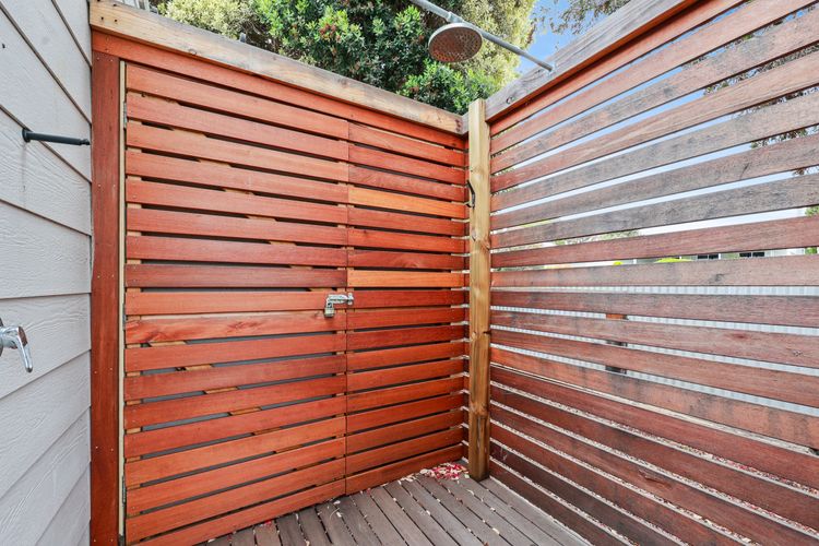 Hazel House, 2 Hazel St, Goolwa Beach