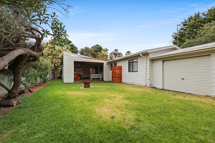 Hazel House, 2 Hazel St, Goolwa Beach
