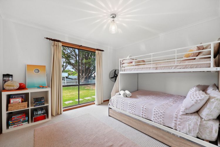 Hazel House, 2 Hazel St, Goolwa Beach