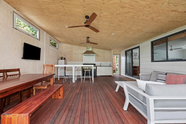 Hazel House, 2 Hazel St, Goolwa Beach