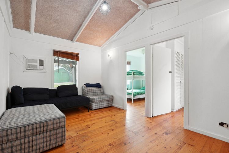 Hazel Hut -12 Hazel Street, Goolwa Beach