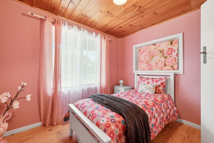 Sunshine Villa  – 484 Kessell Rd, Middleton