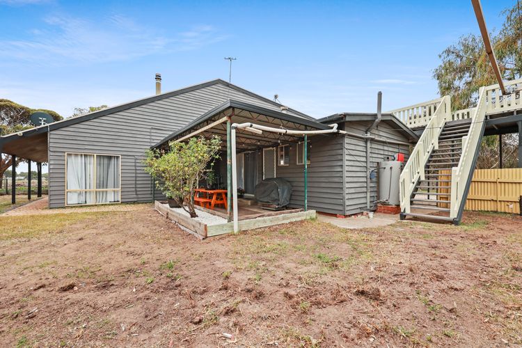 Sunshine Villa  – 484 Kessell Rd, Middleton