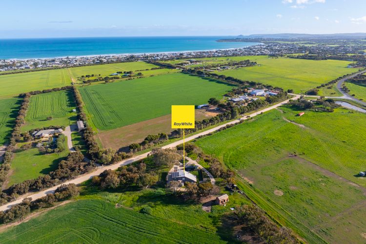 Sunshine Villa  – 484 Kessell Rd, Middleton