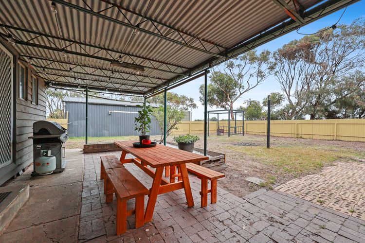 Sunshine Villa  – 484 Kessell Rd, Middleton