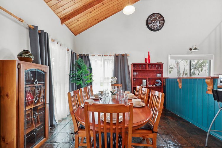 Sunshine Villa  – 484 Kessell Rd, Middleton