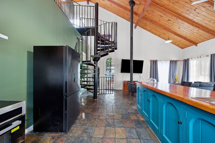 Sunshine Villa  – 484 Kessell Rd, Middleton