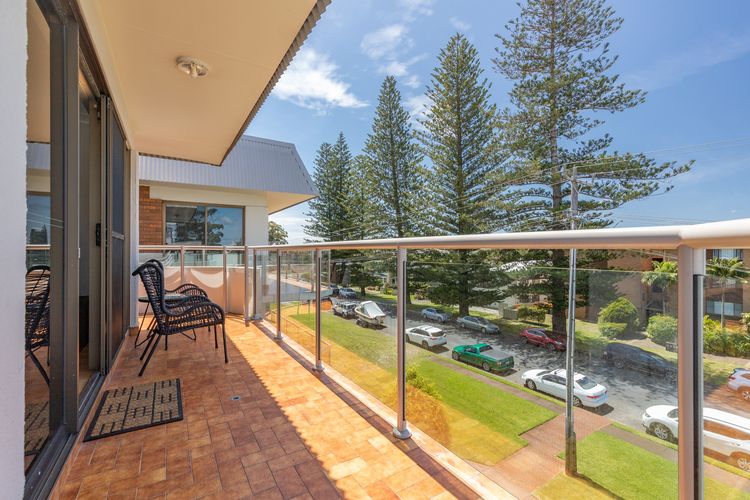 Coastal Retreat – Champagne Court 10