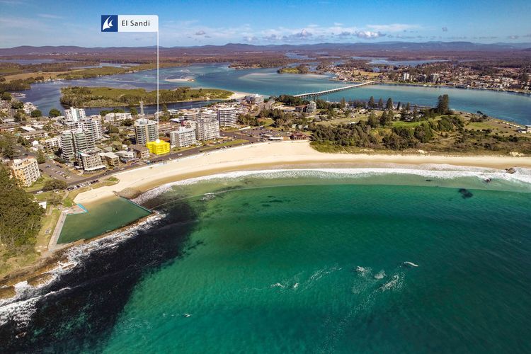 El Sandi 3 – On The Beach!