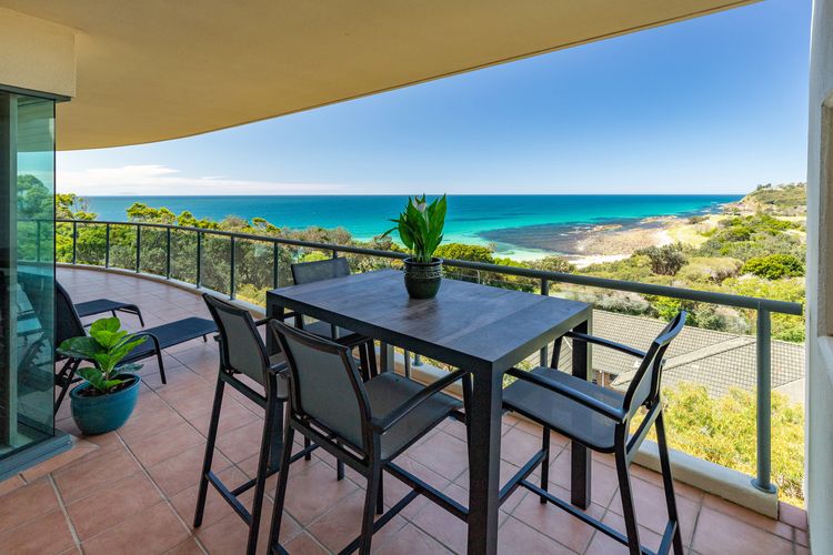 Le Point 702 – Luxury and Views!