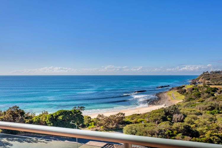 Le Point 802 – Luxury & Views!