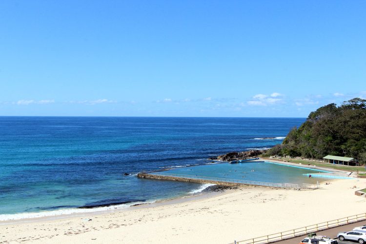 Oceanic 28 – On The Beach!