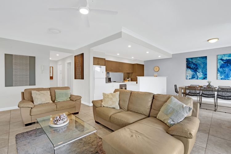 Reflections G01 – On The Lake!