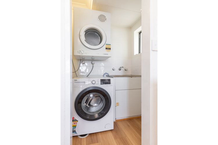 Sandpebbles 1 – Pebbly Beach