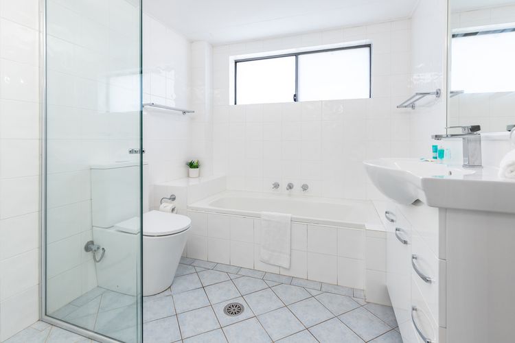 Sandpebbles 1 – Pebbly Beach