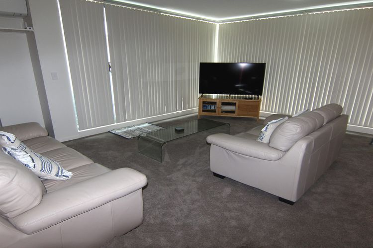 Twin Pines 301 – CBD Location