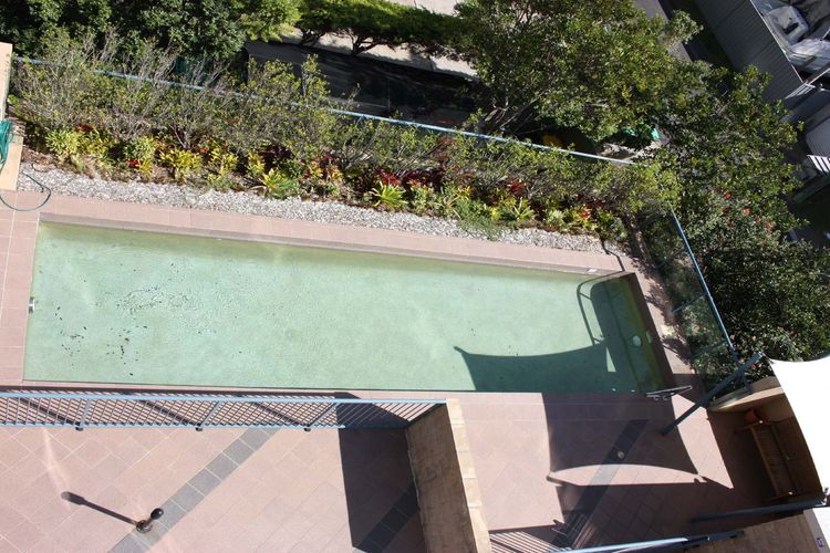 Twin Pines 301 – CBD Location