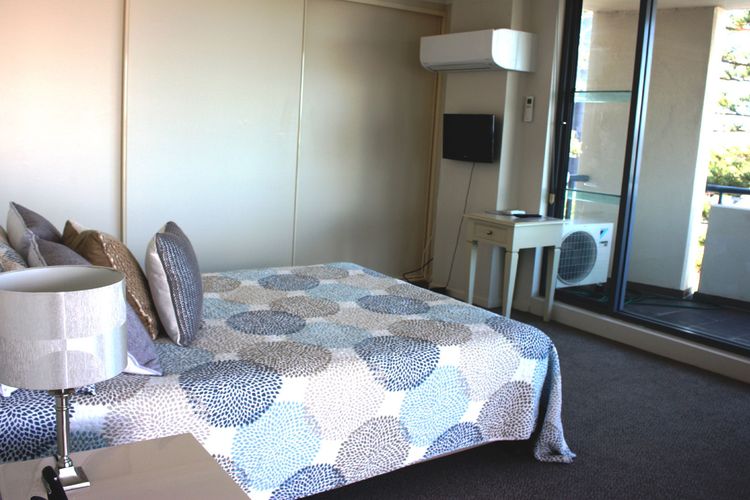 Twin Pines 401 – CBD Location