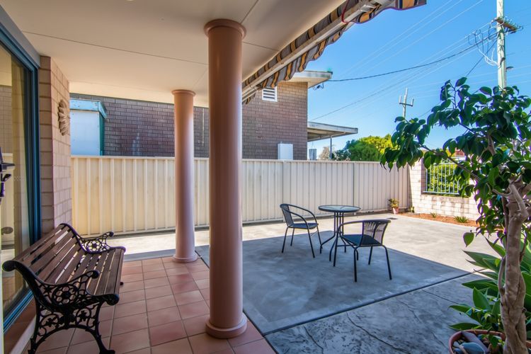 1/54 Parkes Street