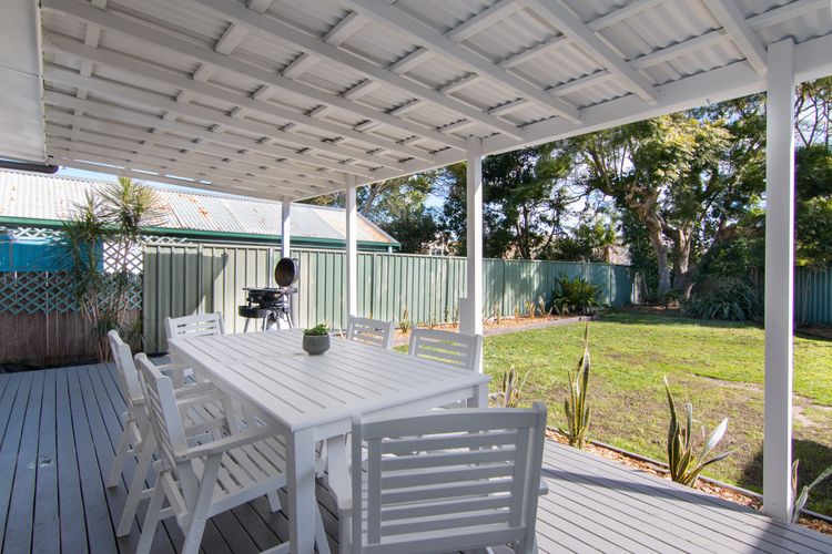 9 Breckenridge Street