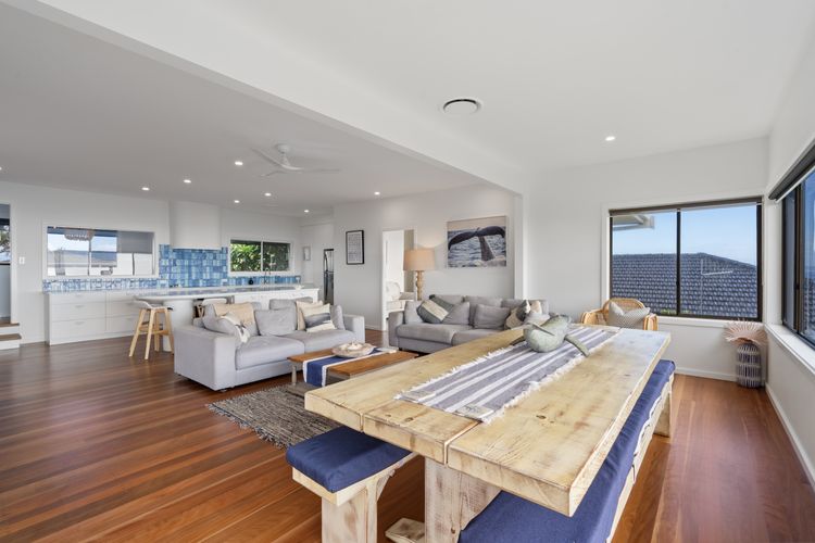 Noah’s 46 Cliff Road