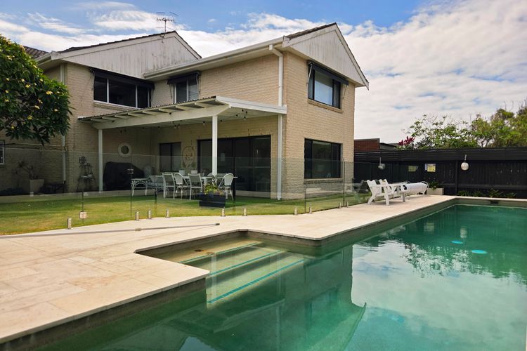 Noah’s 46 Cliff Road