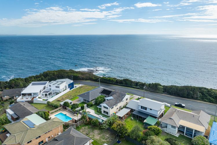 Noah’s 46 Cliff Road