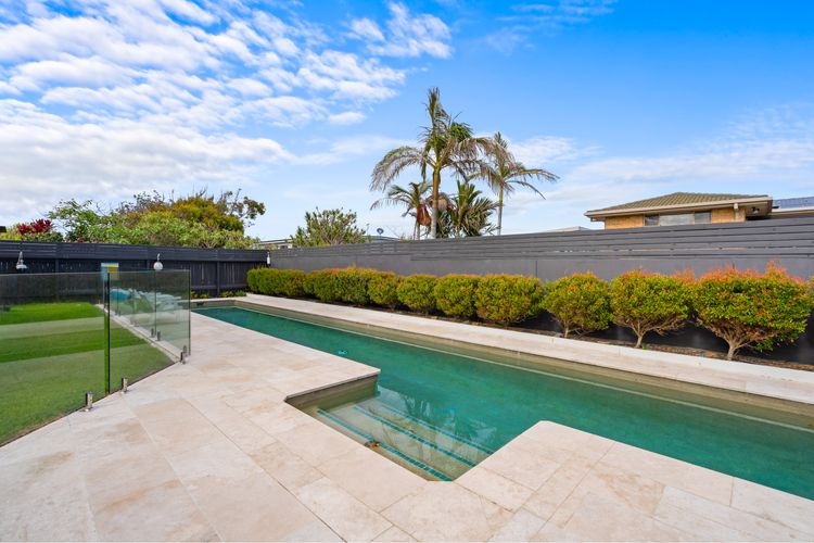 Noah’s 46 Cliff Road