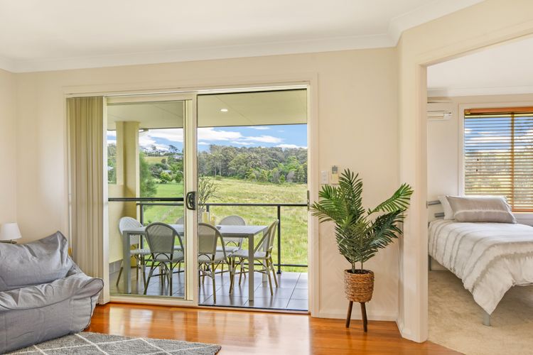 Laguna By The Beach at Black Head | Relax | Explore | Swim