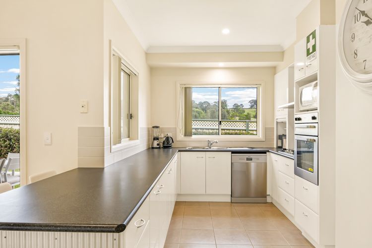 Laguna By The Beach at Black Head | Relax | Explore | Swim