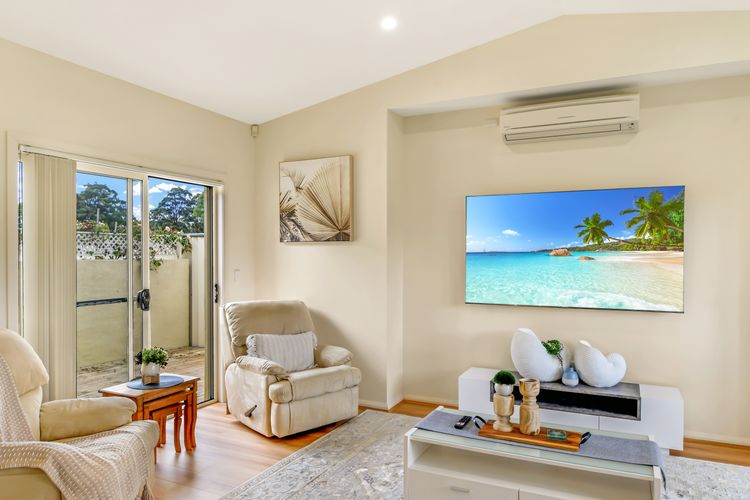 Laguna By The Beach at Black Head | Relax | Explore | Swim